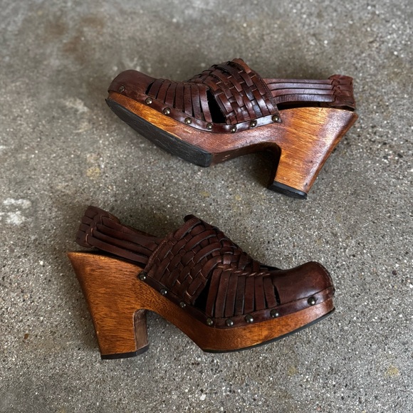 Vintage 90’s Brown Woven Leather Wedge Clog - Picture 4 of 5